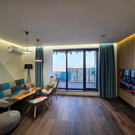 Luxury With Jacuzzi - River View & Underground Parking By Flat Mаnager *