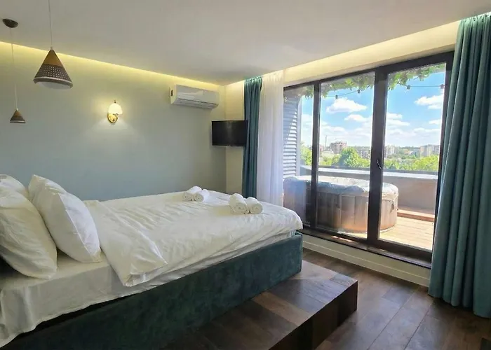 Luxury With Jacuzzi - River View & Underground Parking By Flat Mаnager Apartman Plovdiv