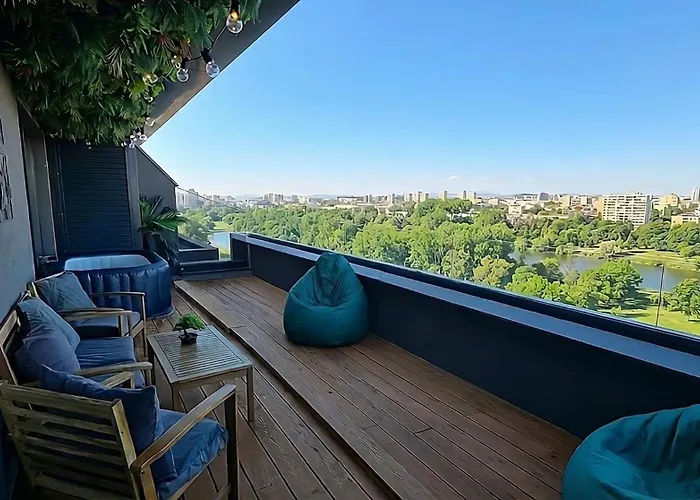 Luxury With Jacuzzi - River View & Underground Parking By Flat Mаnager