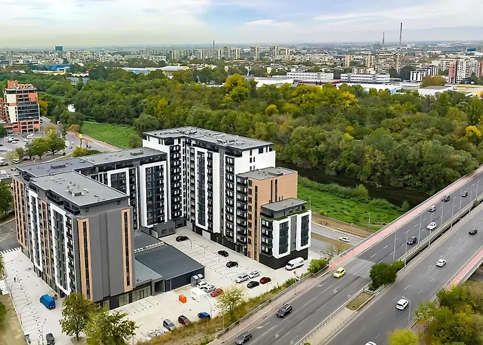 Luxury With Jacuzzi - River View & Underground Parking By Flat Mаnager Plovdiv